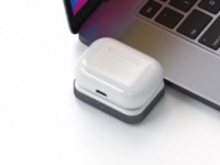 这款无线AirPods充电器可直接插入您的USB-C端口
