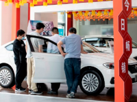 中国的汽车销量激增了14.5％为连续第二个月增长