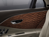 2020年的Bentley Flying Spur现在配备有3D木质 看起来非常美观