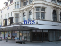 倒闭四年后四分之一的BHS商店仍然空置