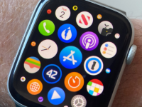 如何更快地删除重组和启动Apple Watch应用