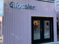 Glossier获得8000万美元的资金以寻求国际扩张