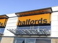 Halfords在招聘活动中寻求700名技术人员和商店工人