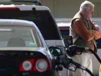 加油站的燃料价格上涨了近 20%
