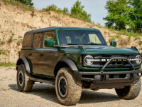 2022 Ford Bronco将Eruption Green Metallic添加到调色板中