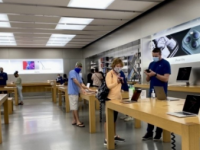 Apple Store 零售店招聘新 Geniuses 员工的速度